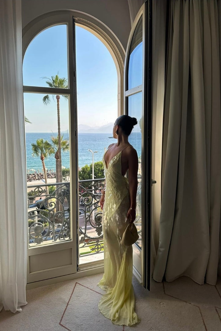 Sexy Spaghetti Straps V-Neck Sleeveless Backless Maxi Dress Prom Dresses