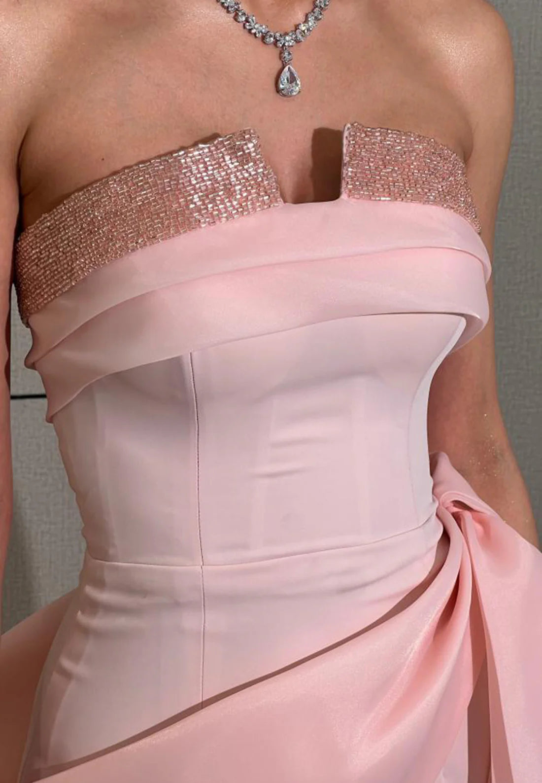 Elegant Off-Shoulder Sleevelesss Sleek Sheath Bowknot Evening Dress