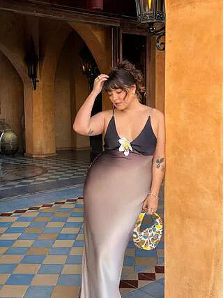 Chic Spaghetti Straps V Neck Satin Backless Backless Maxi Dress Prom Dresses