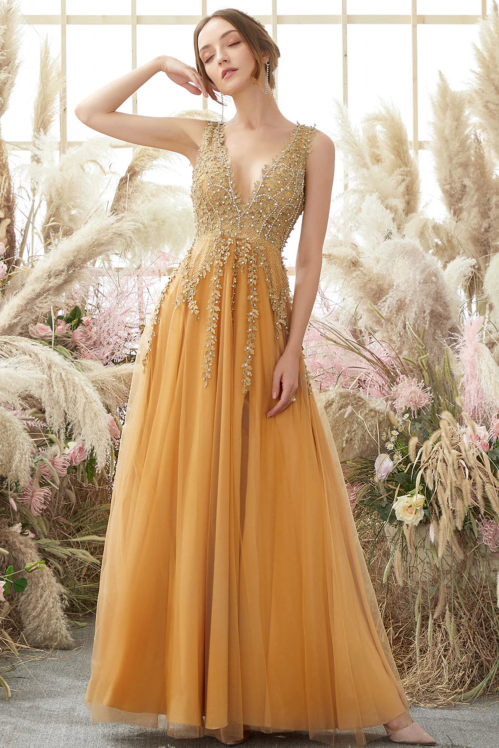 Elegant Deep V-neck Long Prom Dress with Appliques