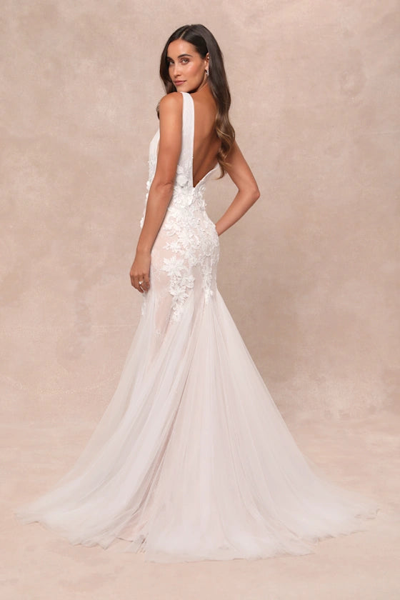 Classic White Tulle Lace V back  Applique Mermaid Maxi Dress