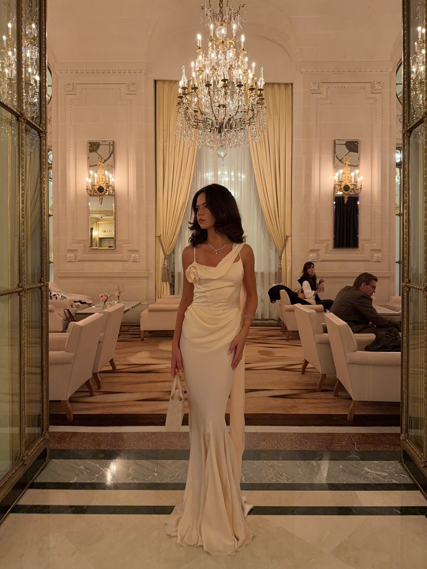 Chic Ivory Corset Drape Ruched Satin Prom Dresses