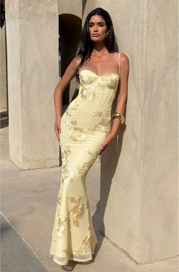 Elegant Spaghetti Straps Backless Embroidery Floor-Length Prom Dresses
