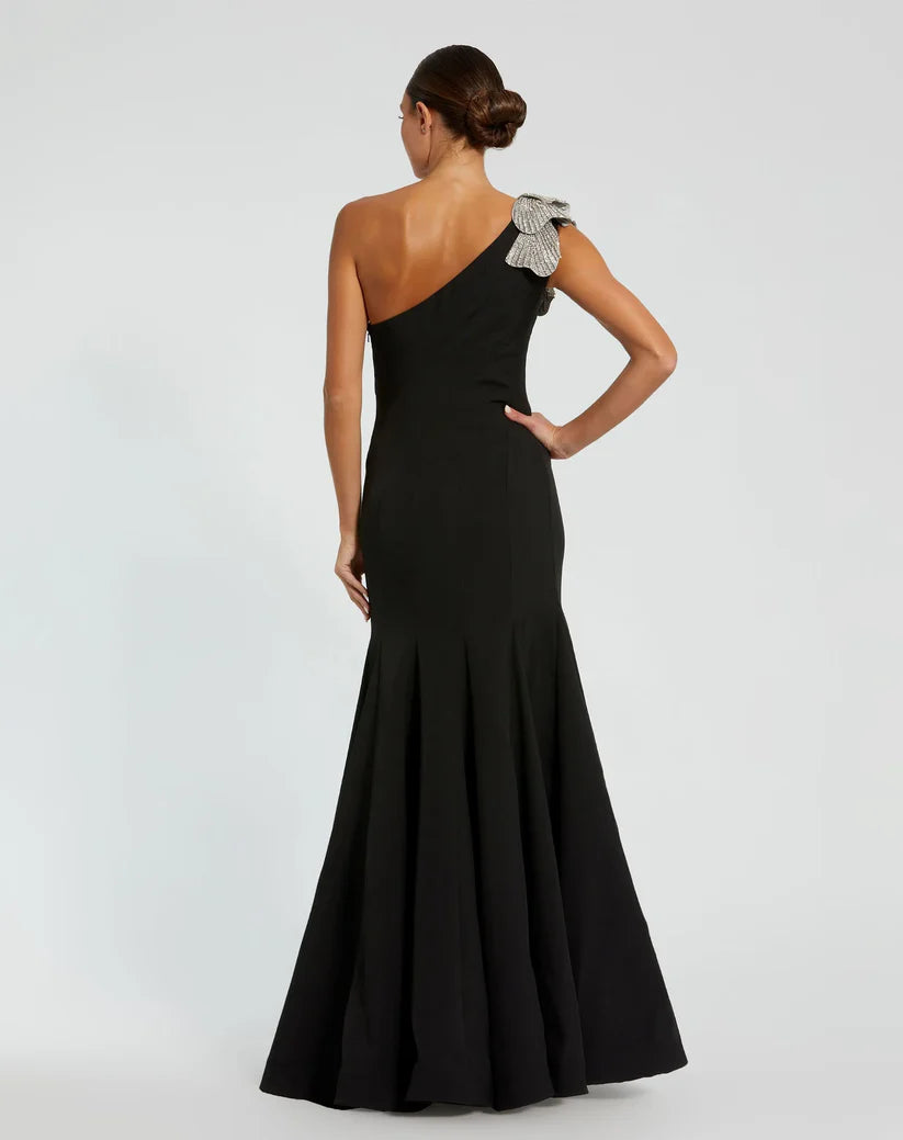 Chic Black Crepe One Shoulder Gown With Crystal Flower