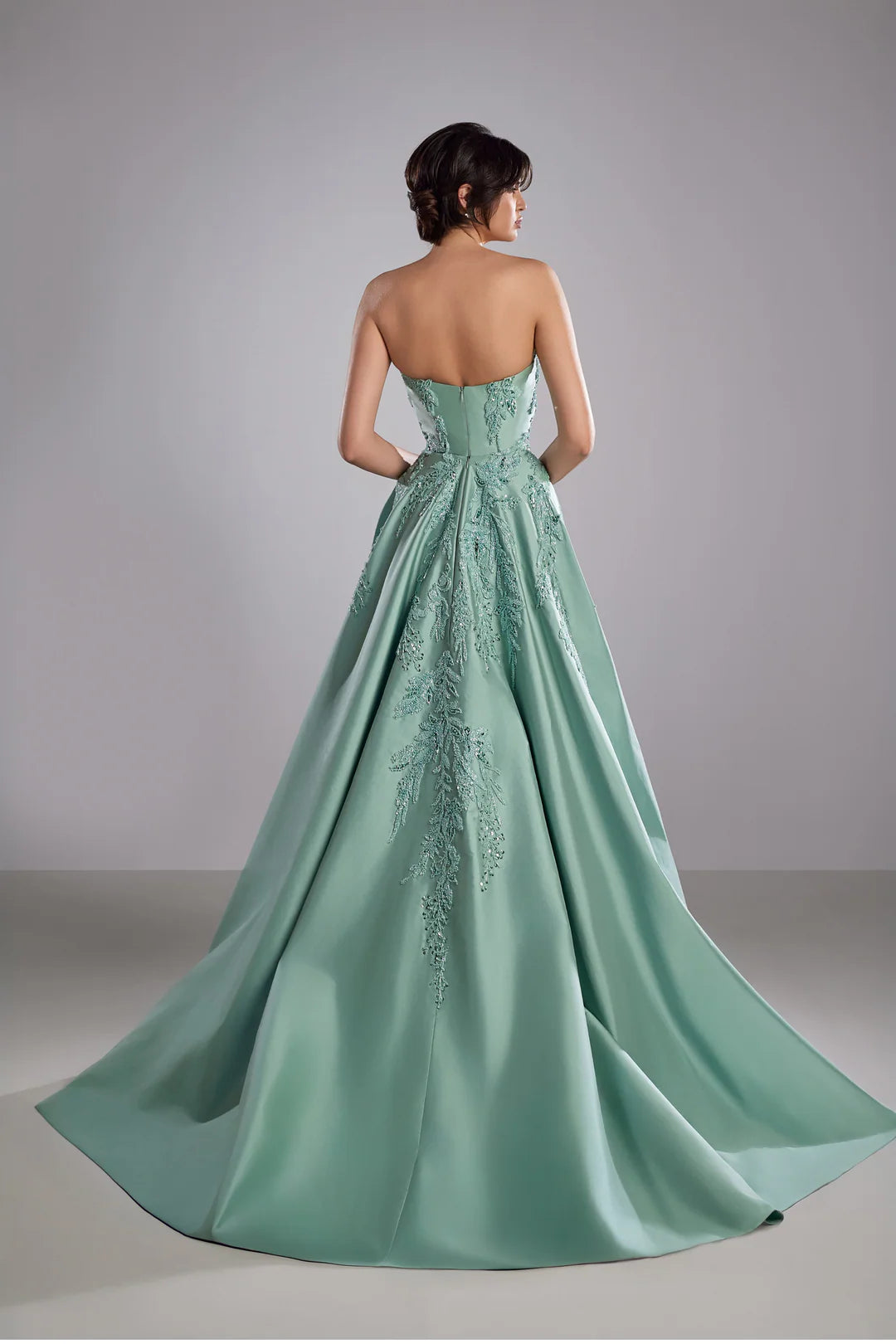 Elegant Strapless Appliques Split Chapel Train Prom Dresses