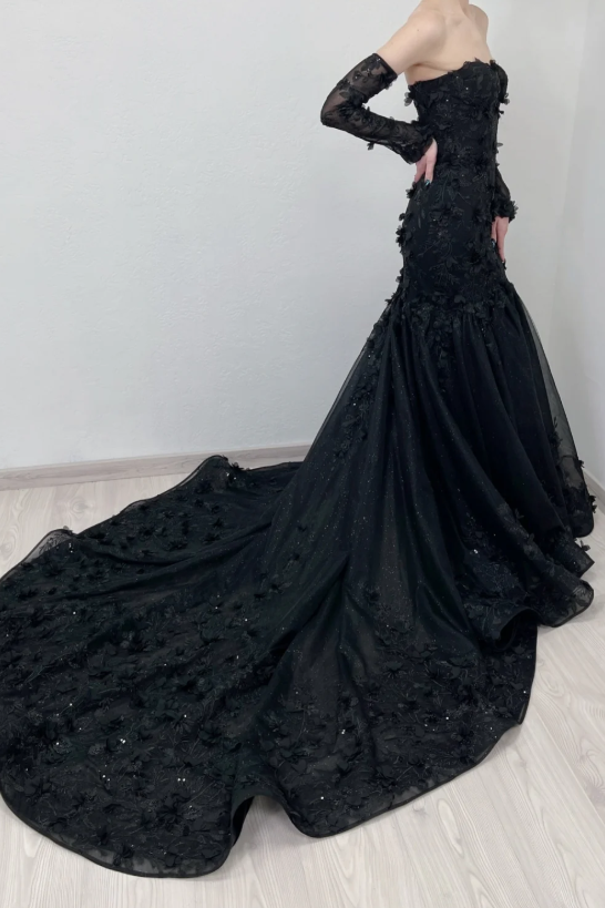 Chic Black Mermaid Sweetheart Lace Off-The-Shoulder Long Sleeves Sequined Cathedral Train Satin Evening Dresses With Appliques