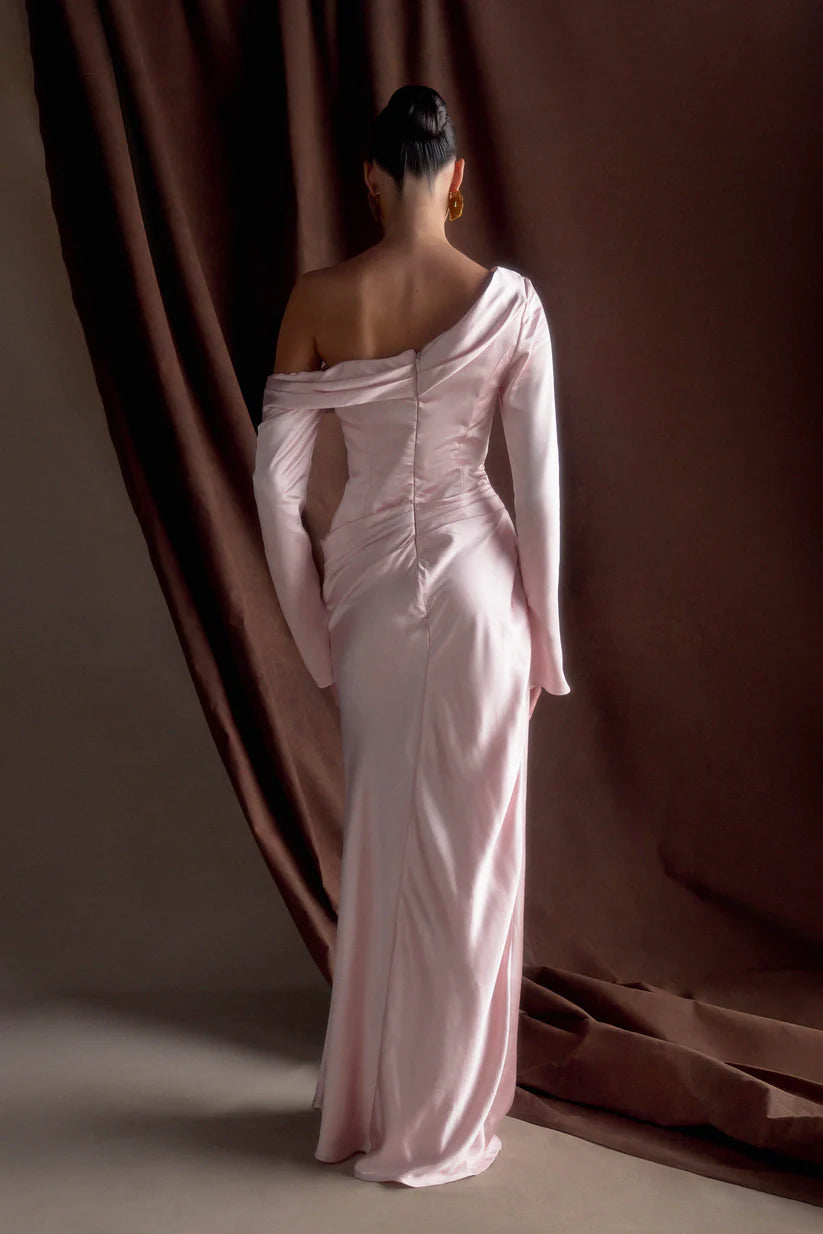 Chic Long Sleeve Ruched Satin Maxi Dress - Soft Pink
