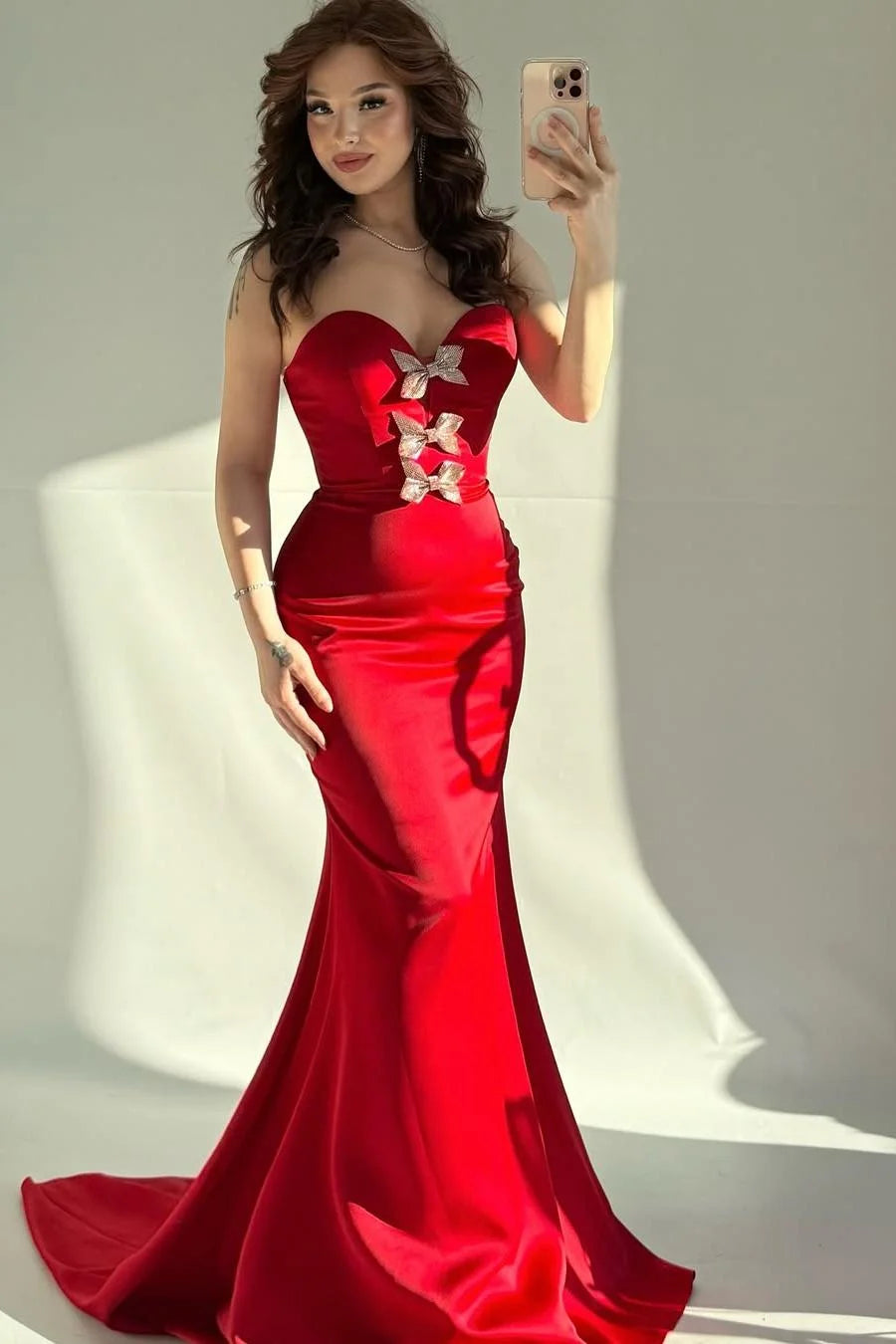 Stunning Red Satin Sweetheart Mermaid Sleeveless Prom Dress with Bow