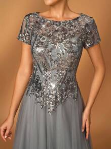 Elegant Mother Of The Bride Dresses For Wedding Women's Elegant Gorgeous Luxury Grey Sequins Embroidery Stitching Mesh Round Neck Cap Sleeves A-Line