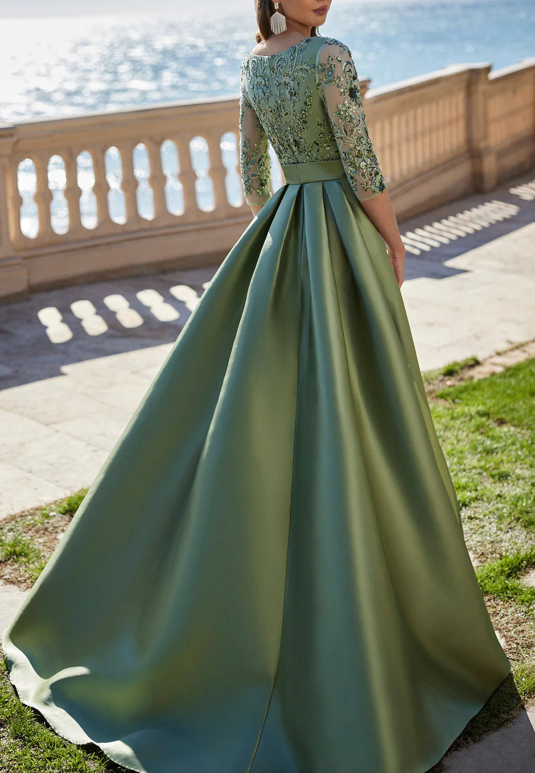 Scoop Long Sleeves Appliques Satin Sheath Mother of Bride Dress