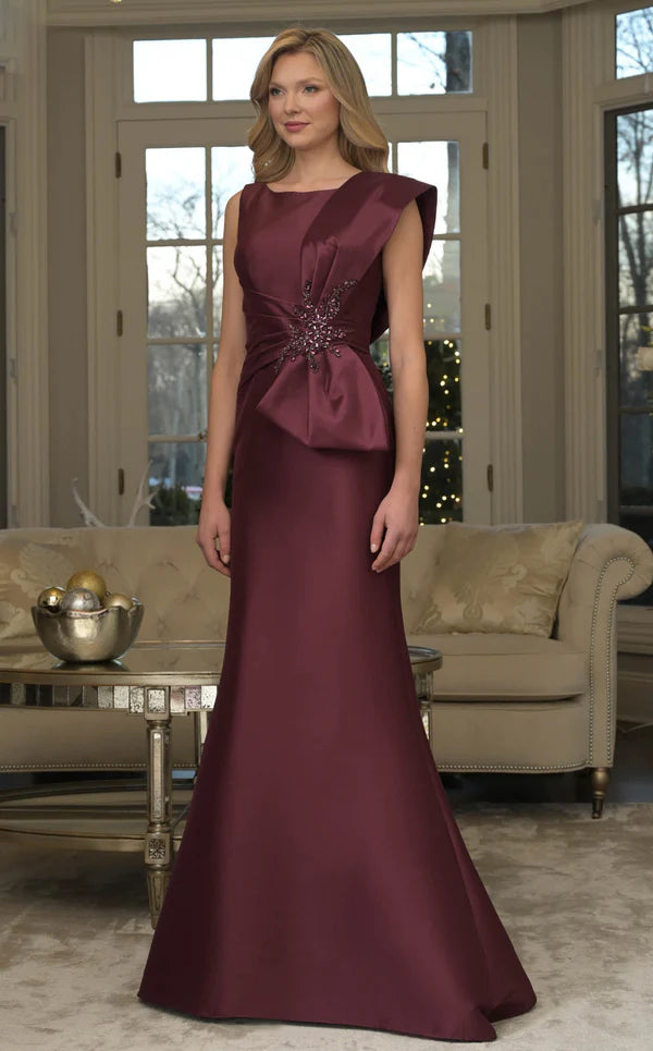 Chic Sleeveless Ruched Sweep Mother of the Bride Dress