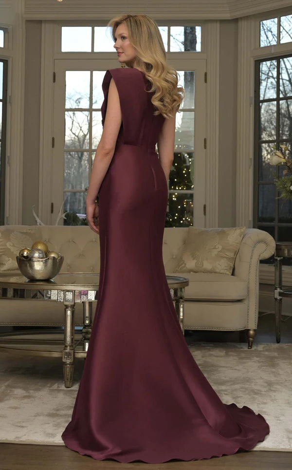 Chic Sleeveless Ruched Sweep Mother of the Bride Dress