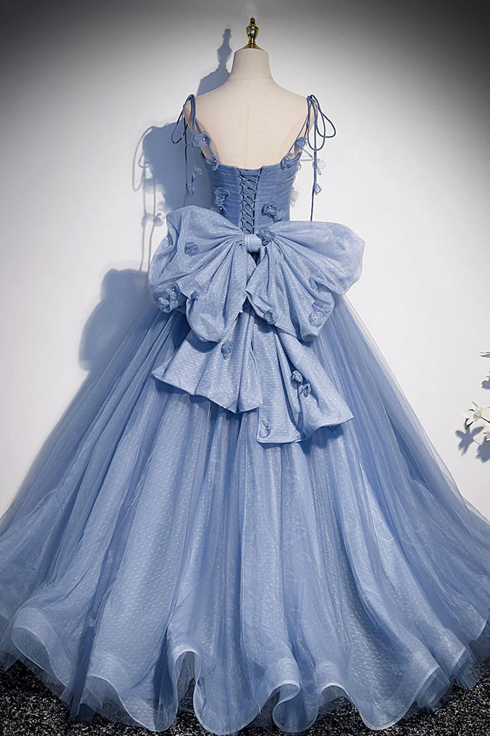 A-Line Tulle Long Spaghetti Straps Prom Dress