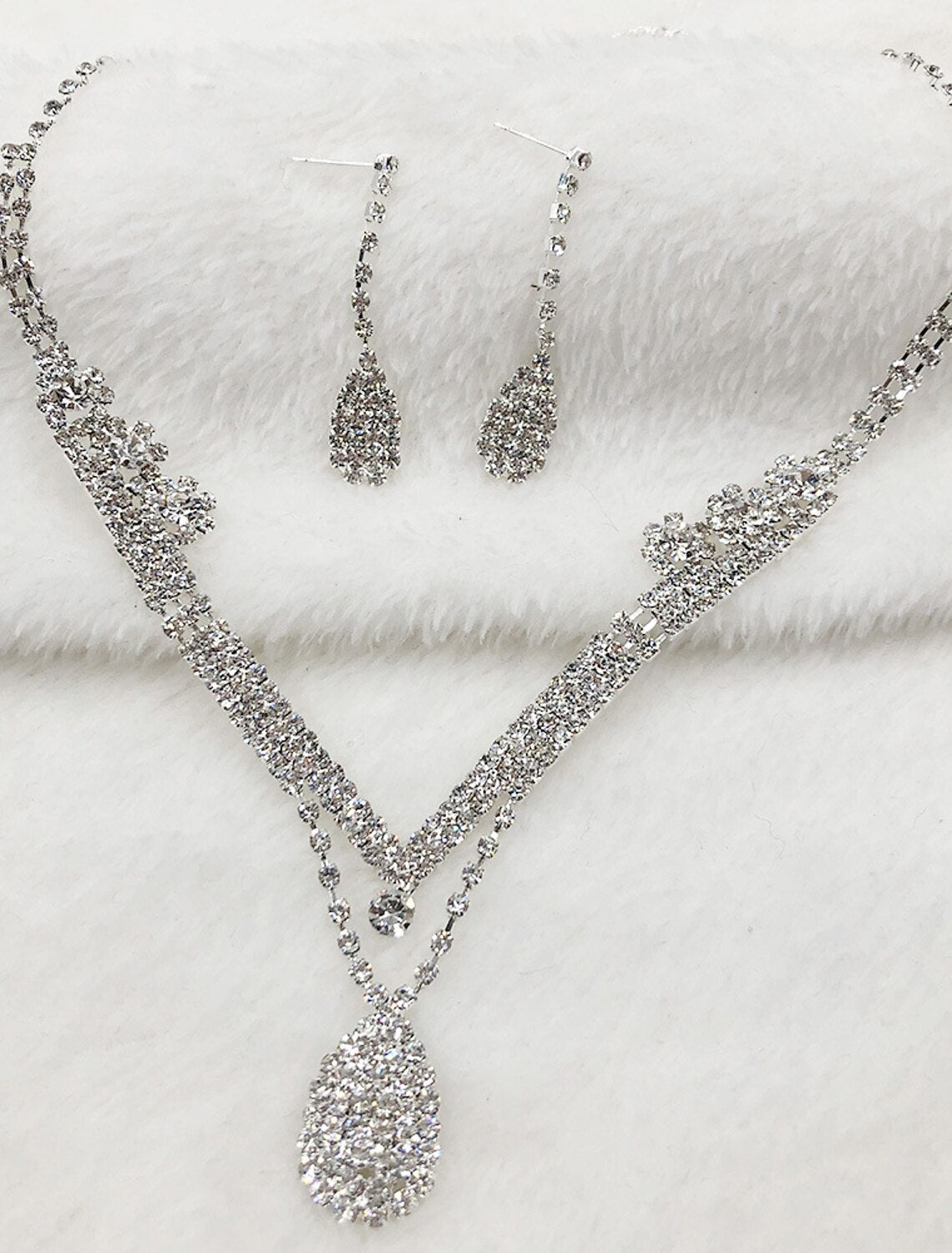 1 set Jewelry Set Drop Earrings For Women's Synthetic Diamond Wedding Party Gift Rhinestone Vintage Geometrical Link / Chain Drop Teardrop