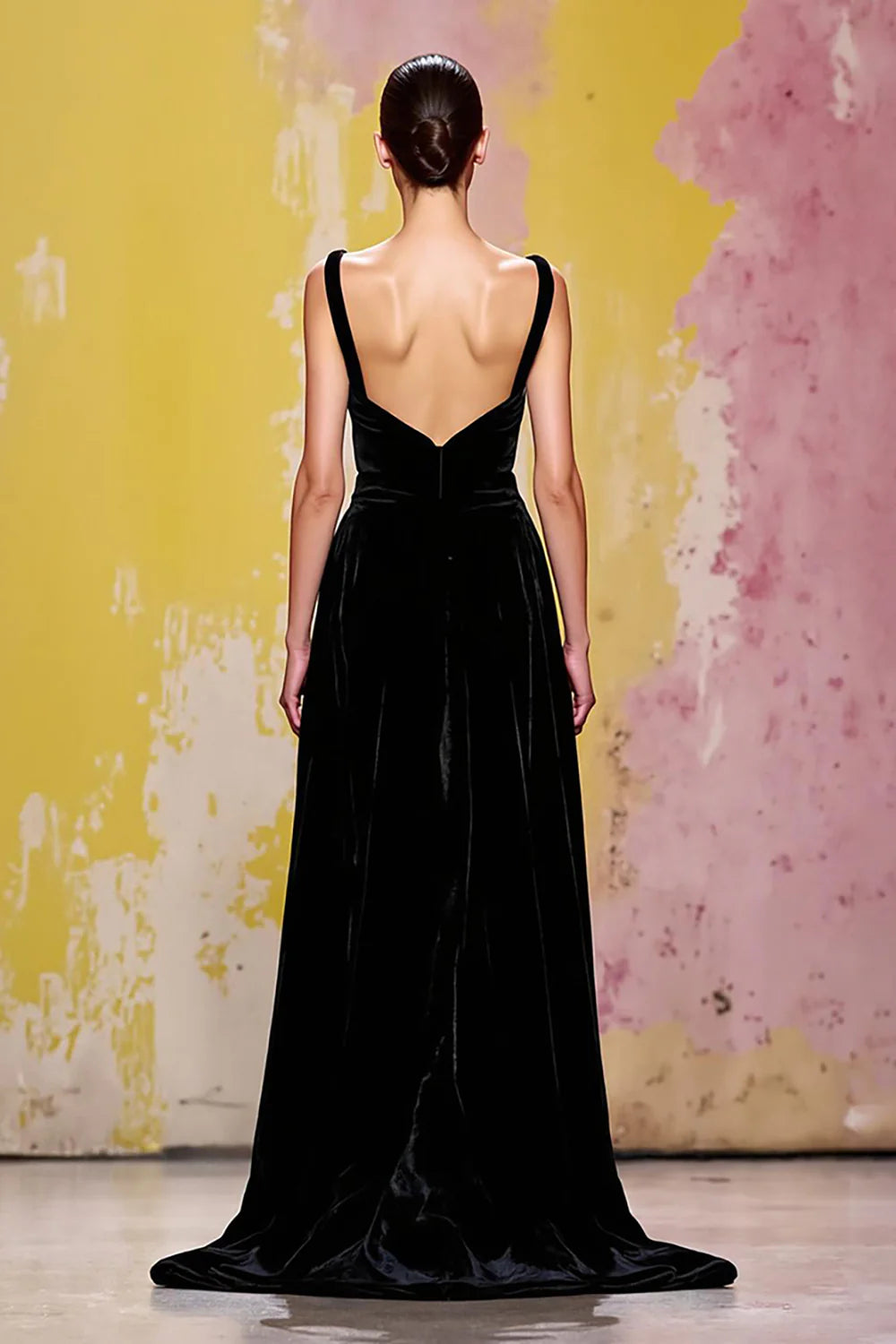 Black Sweetheart Neckline Prom Dress With Wide Straps And Velvet Mermaid Silhouette With Train For Formal Evening Party