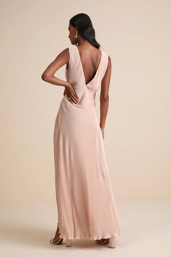Blush Pink Sleeveless Prom Dress With V Neck Open Back High Slit And Textured Chiffon A Line Formal Prom Dress