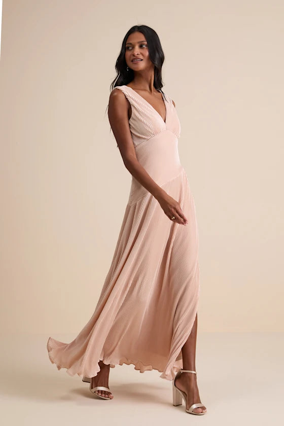 Blush Pink Sleeveless Prom Dress With V Neck Open Back High Slit And Textured Chiffon A Line Formal Prom Dress