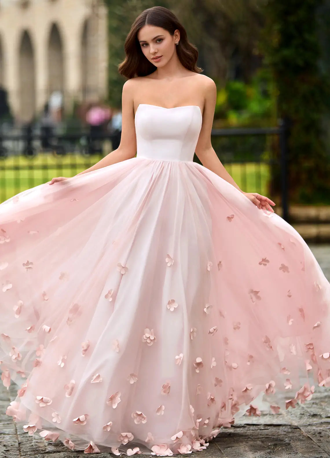 Blush Pink Strapless Prom Dress With Corset Lace Up Back 3D Floral Applique And Tulle Ball Gown Formal Prom Dress