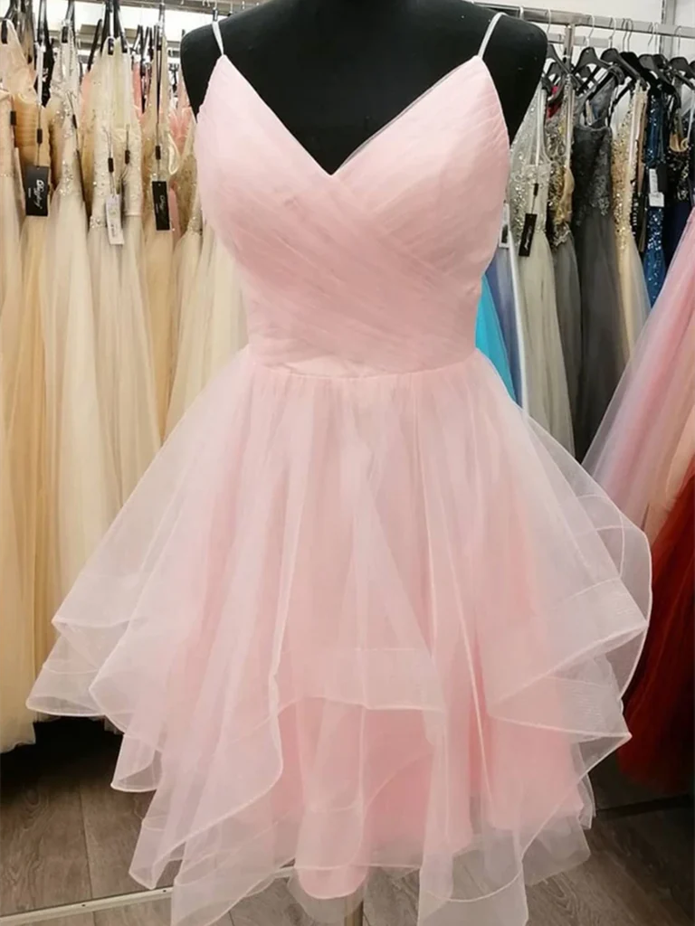 A-line V-neck tulle short homecoming dress.