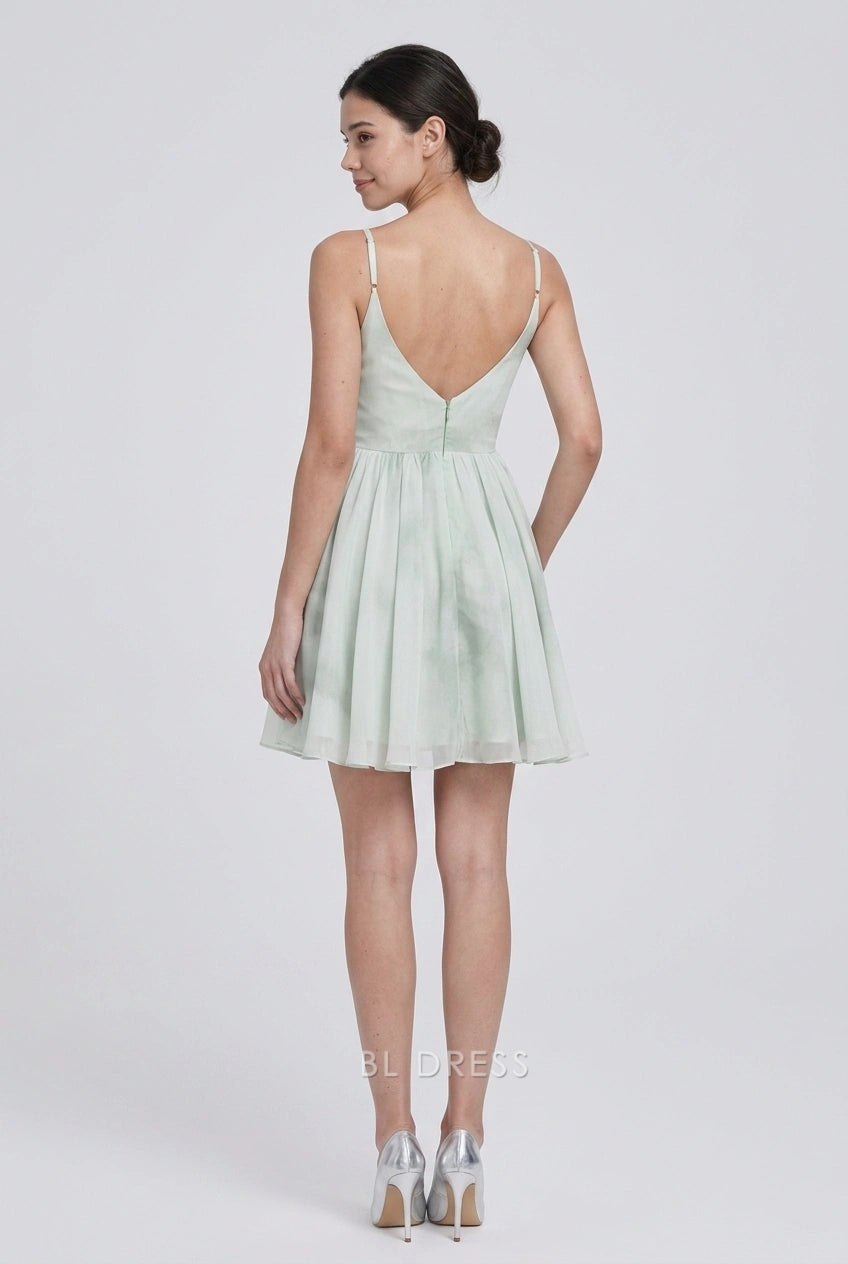 Charming A-Line V-Neck Sleeveless Pleated Mint Green Short Homecoming Dress Women's