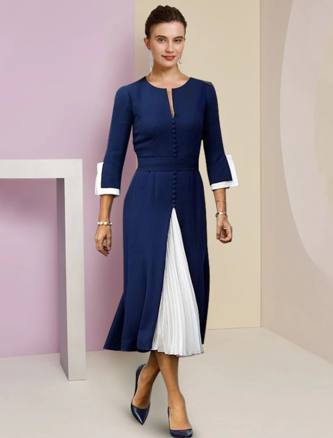 Elegant A-Line Mother of the Bride dress.