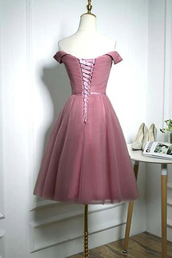 Front view of an A-line off-shoulder sweetheart tulle homecoming dress in periwinkle.