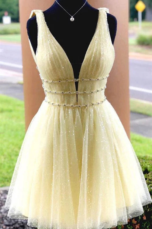 Light blue A-line V-neck tulle short homecoming dress.