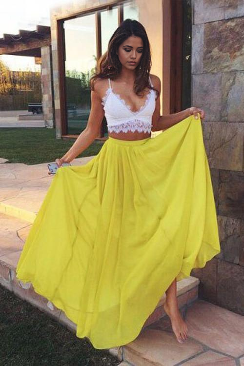Elegant two-piece sweetheart yellow chiffon lace formal dress.