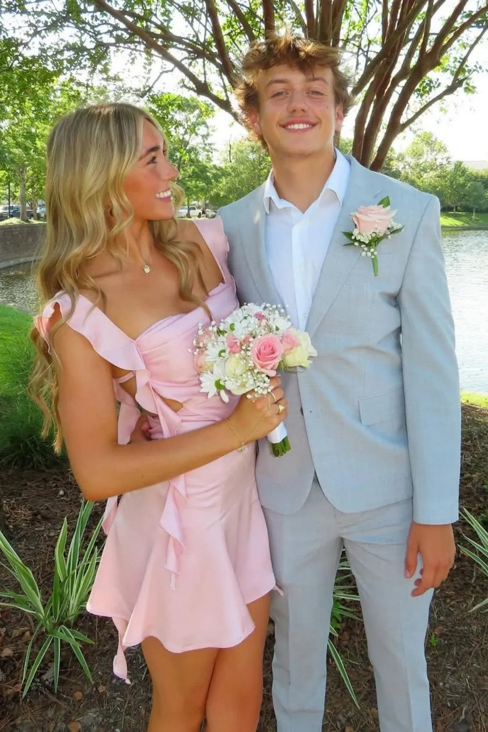Chic A-Line Square-Neck Sleeveless Ruffled Backless Pink Mini Homecoming Dresses Juniors