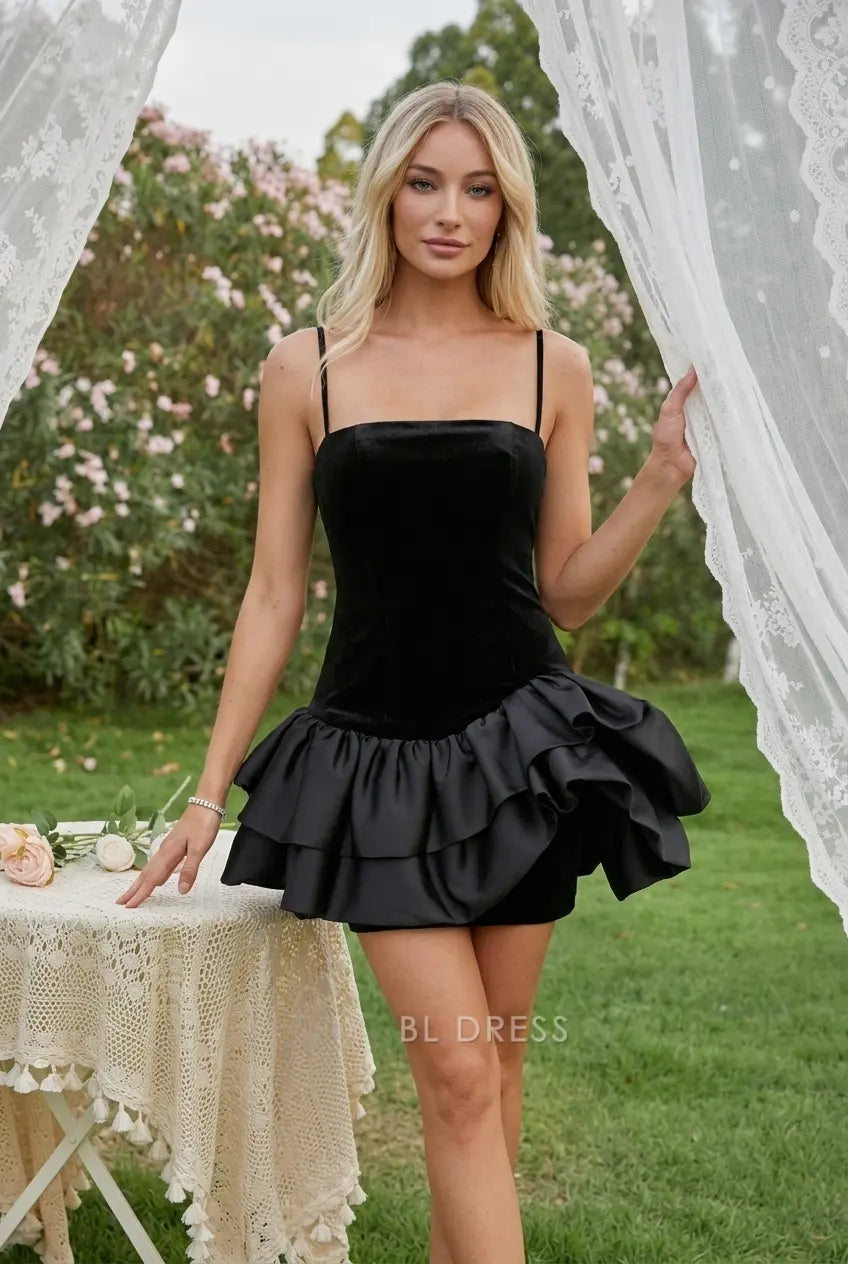 Chic A-Line Strapless Sleeveless Velvet Ruffled Black Mini Homecoming Dresses Women's Gown