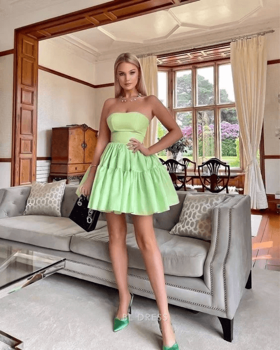 Chic A-Line Strapless Sweetheart Tiered Ruffle Lime Green Short Homecoming Dress
