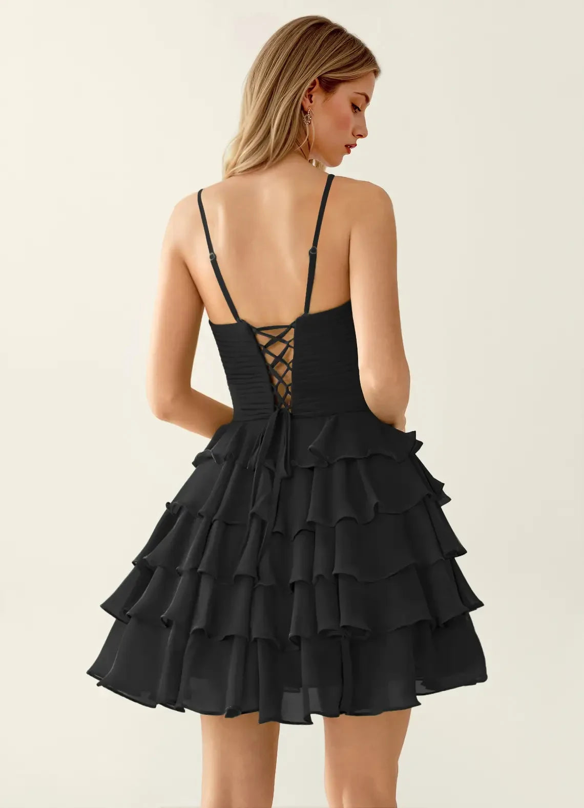 Chic A-Line Sweetheart Bow Ruffled Black Short Homecoming Dress