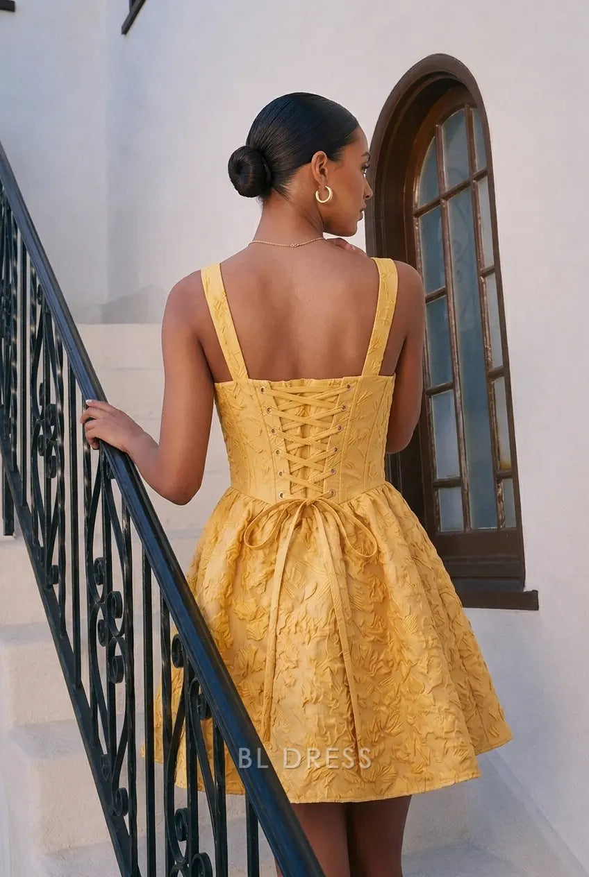 Chic A-Line Sweetheart Sleeveless Bow-Front Corset-Back Yellow Short Homecoming Dresses Women's Gown