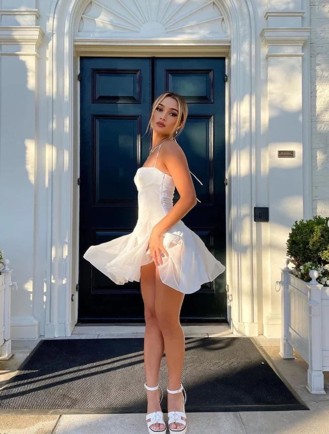 Chic A-Line Sweetheart Sleeveless Ruffled Flowy White Short Homecoming Dress Women's