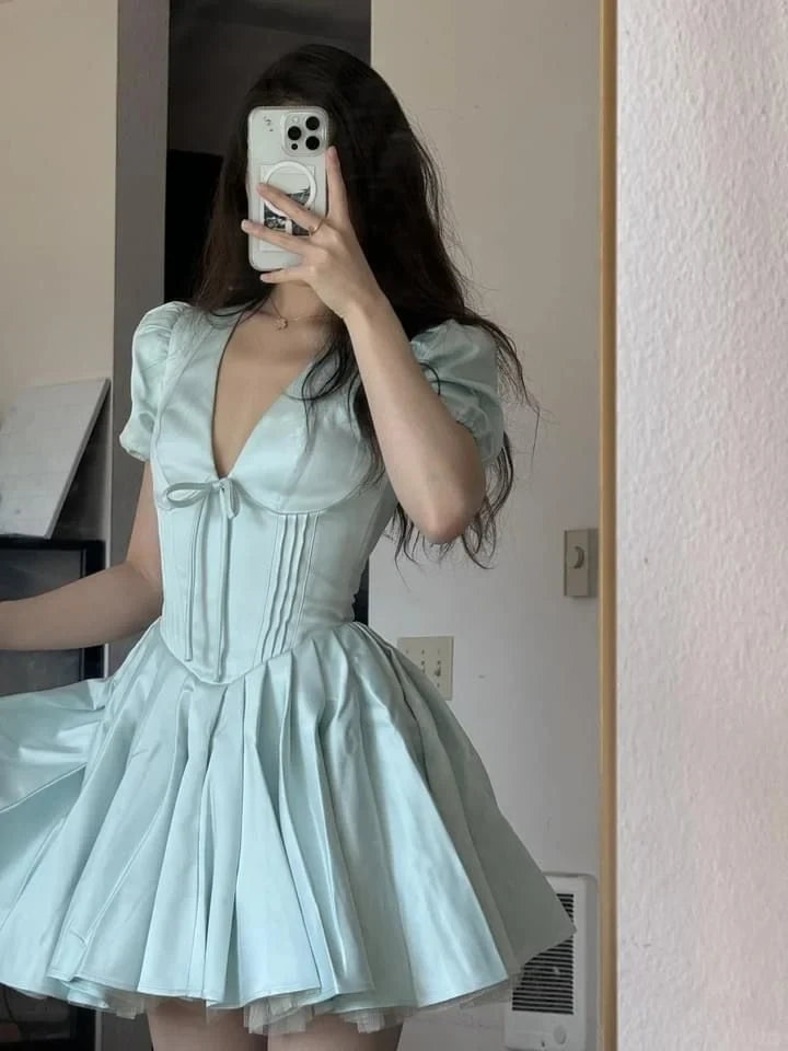 Chic A-Line V-Neck Puff Sleeve Elegant Pleated Aqua Short Homecoming Dresses for Women