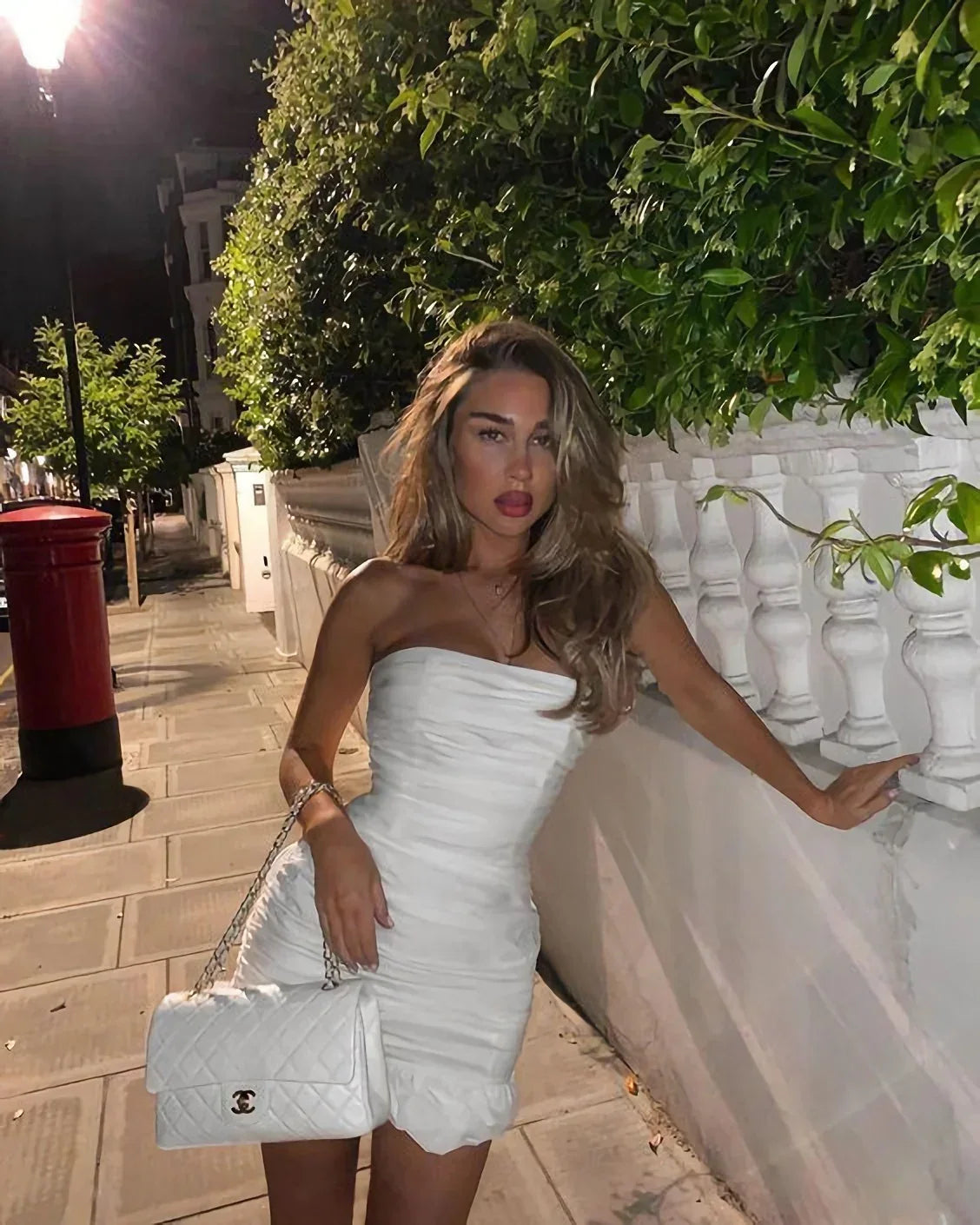 Chic Bodycon Strapless Sleeveless Ruched Glamorous White Mini Homecoming Women's Dress