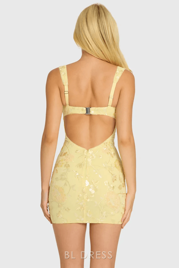 Chic Bodycon Sweetheart Sleeveless Embellished Floral Pale Yellow Mini Homecoming Dress