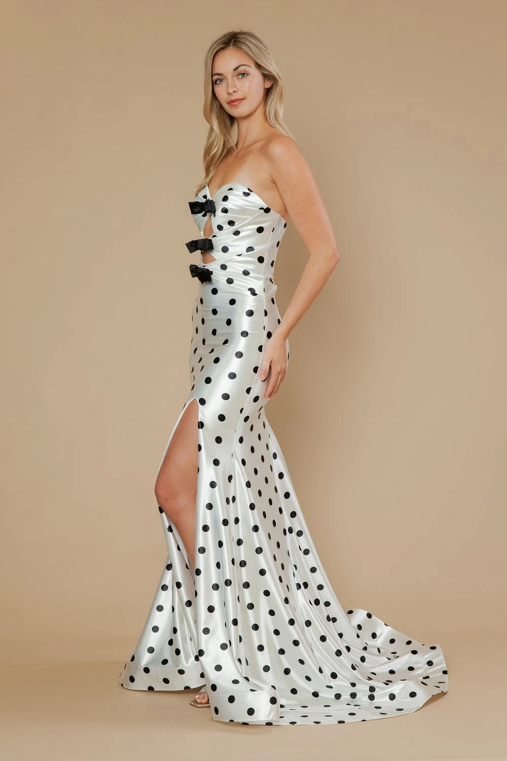 Chic Mermaid Strapless Polka Dot Bow White Black Long Prom Dress