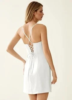 Chic Sheath Sweetheart Sleeveless Ruched Strappy White Mini Homecoming Dress