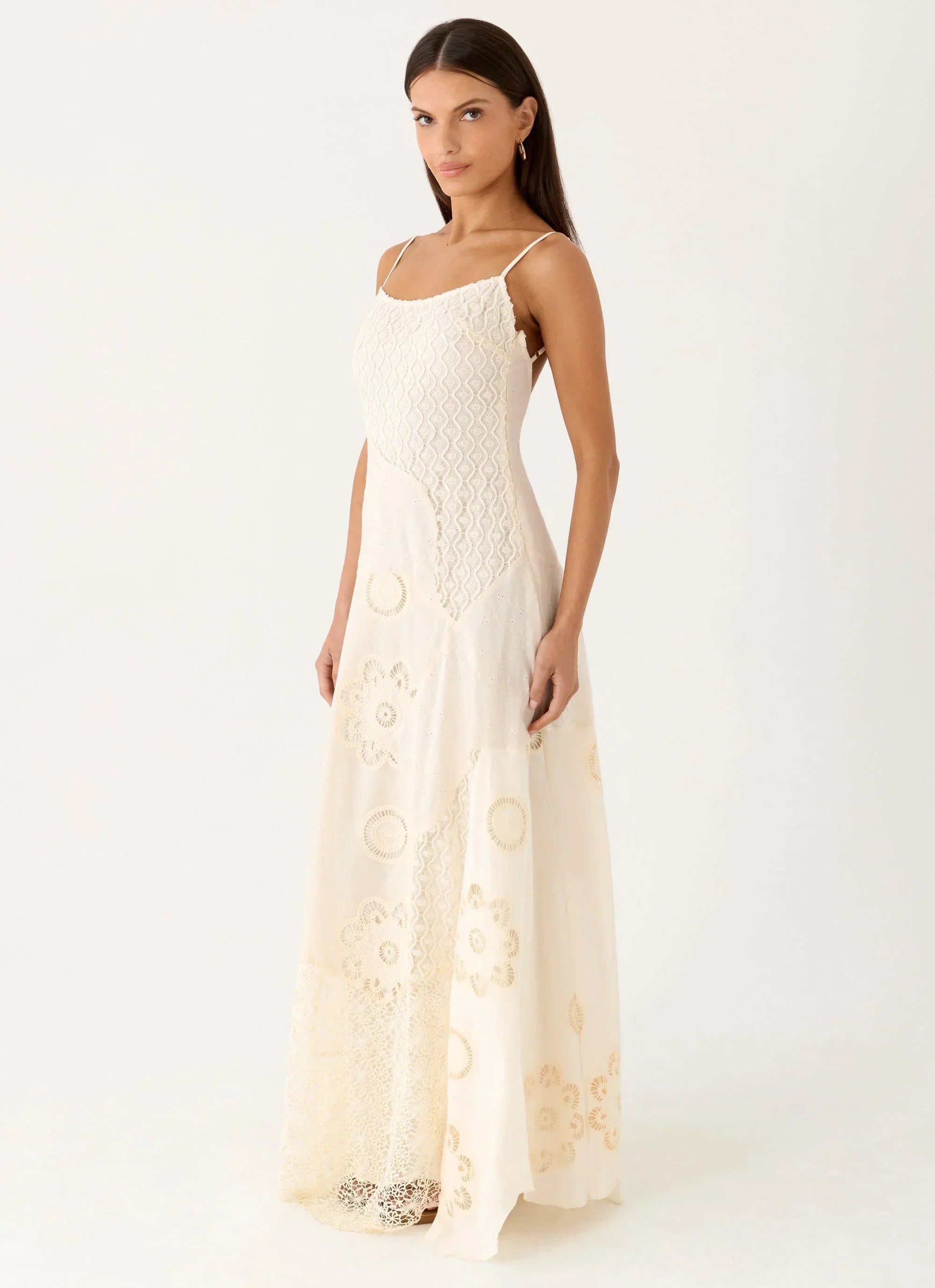 Cream White Spaghetti Strap Patchwork Lace Low-Back Maxi Formal Evening Prom Dress