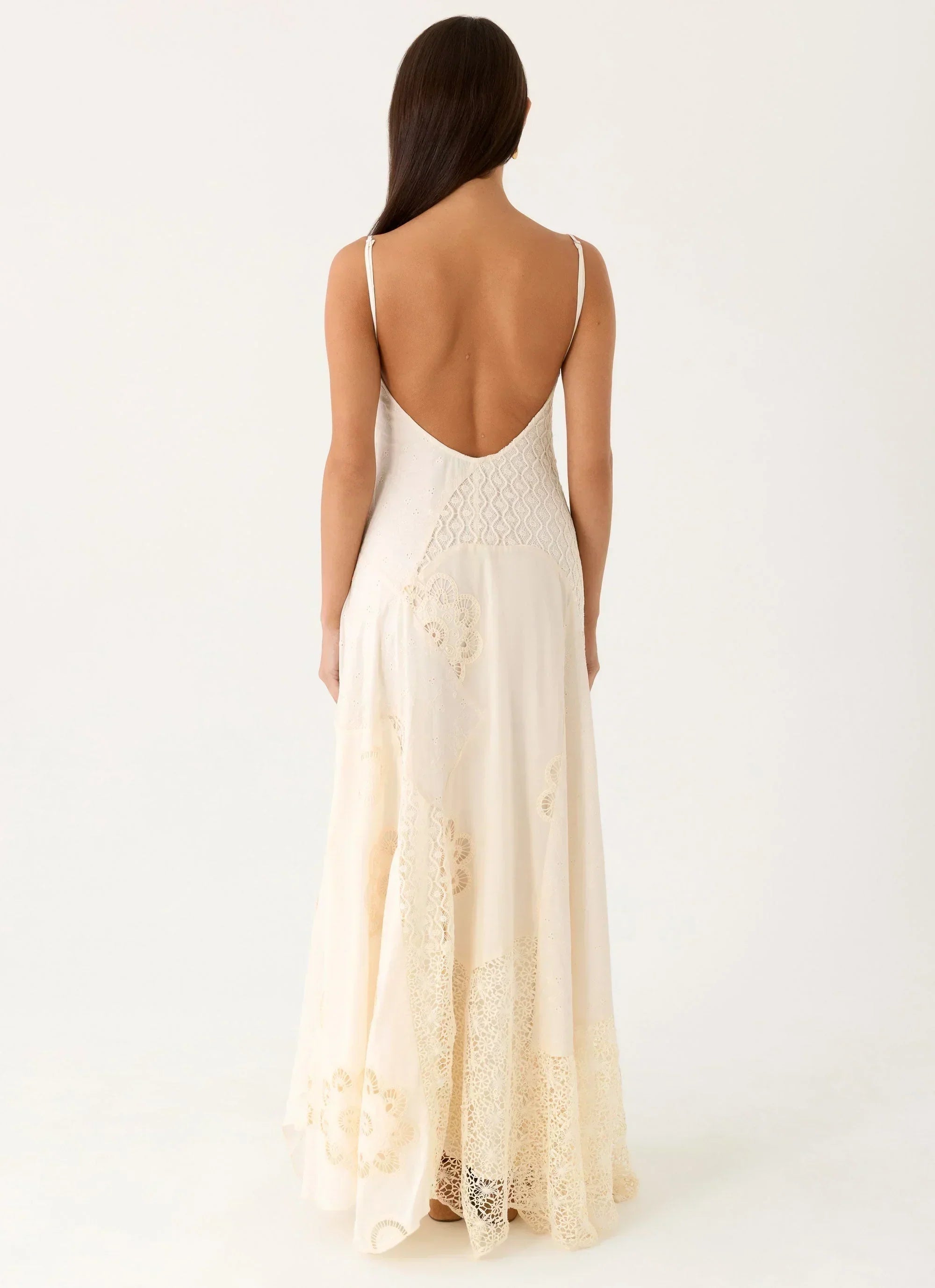 Cream White Spaghetti Strap Patchwork Lace Low-Back Maxi Formal Evening Prom Dress