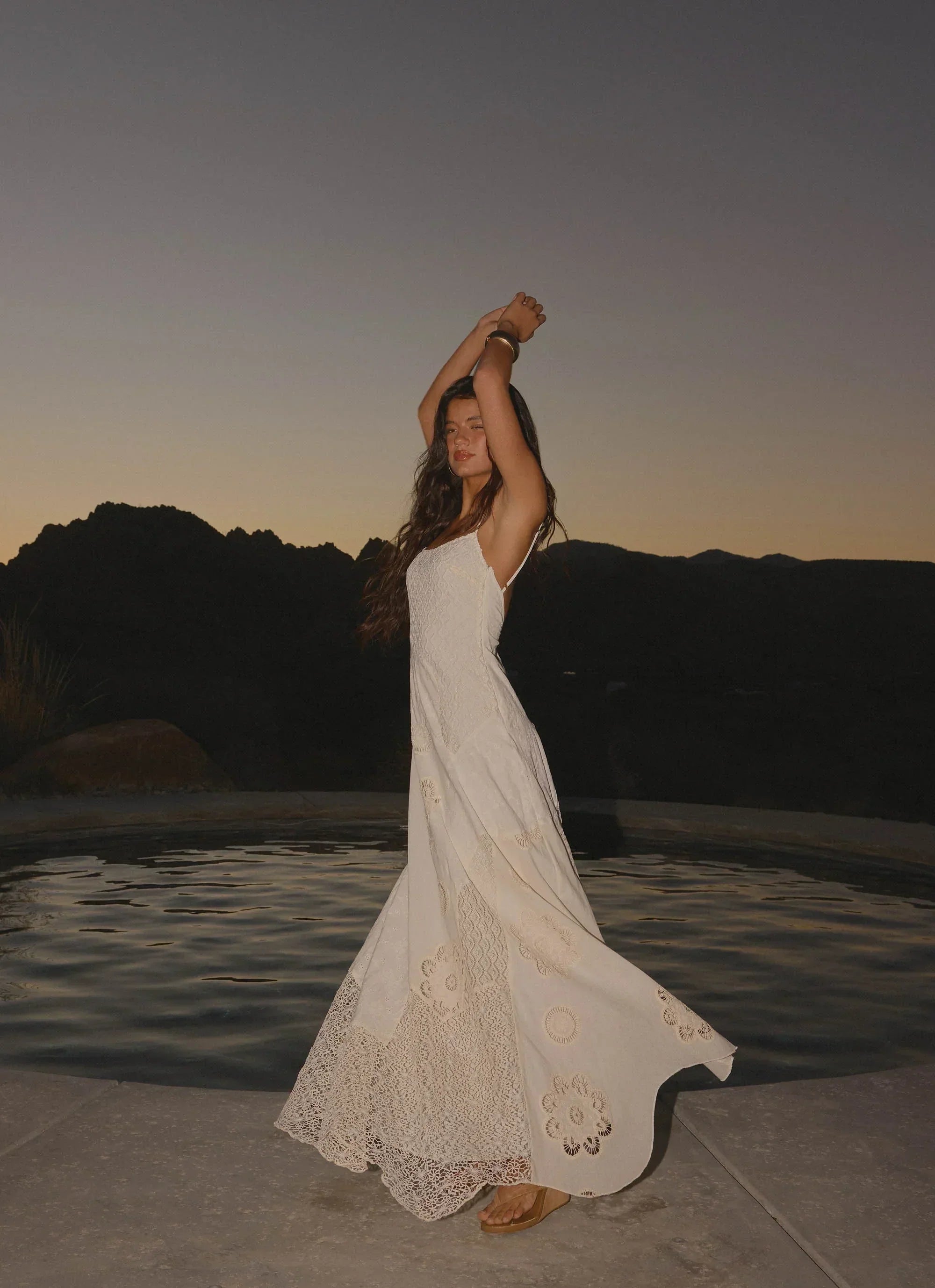 Cream White Spaghetti Strap Patchwork Lace Low-Back Maxi Formal Evening Prom Dress