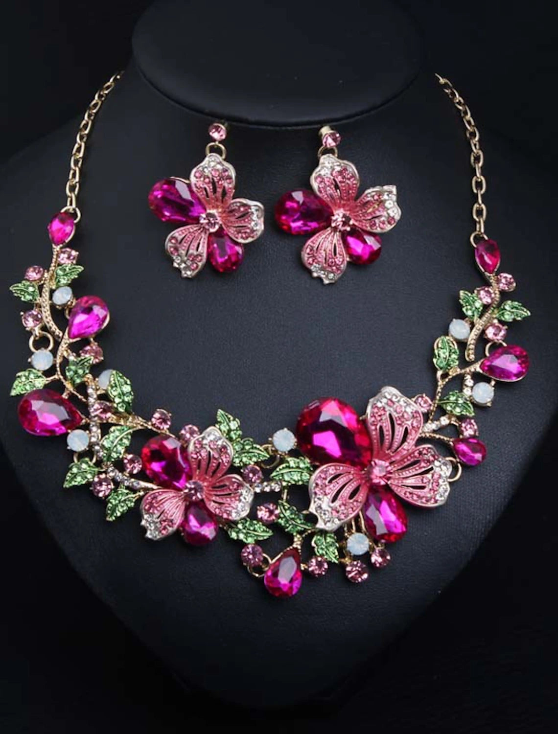 Close-up of the cubic zirconia flower necklace.