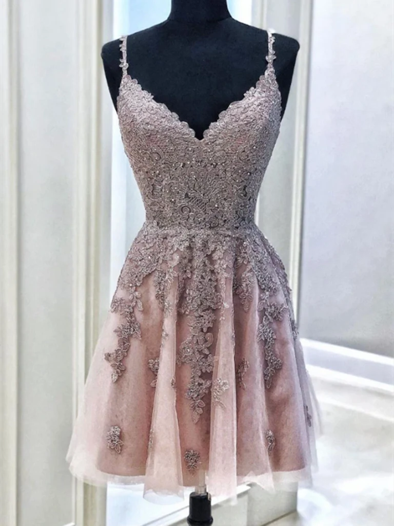 A-line V-neck short prom dress with delicate tulle and lace details.