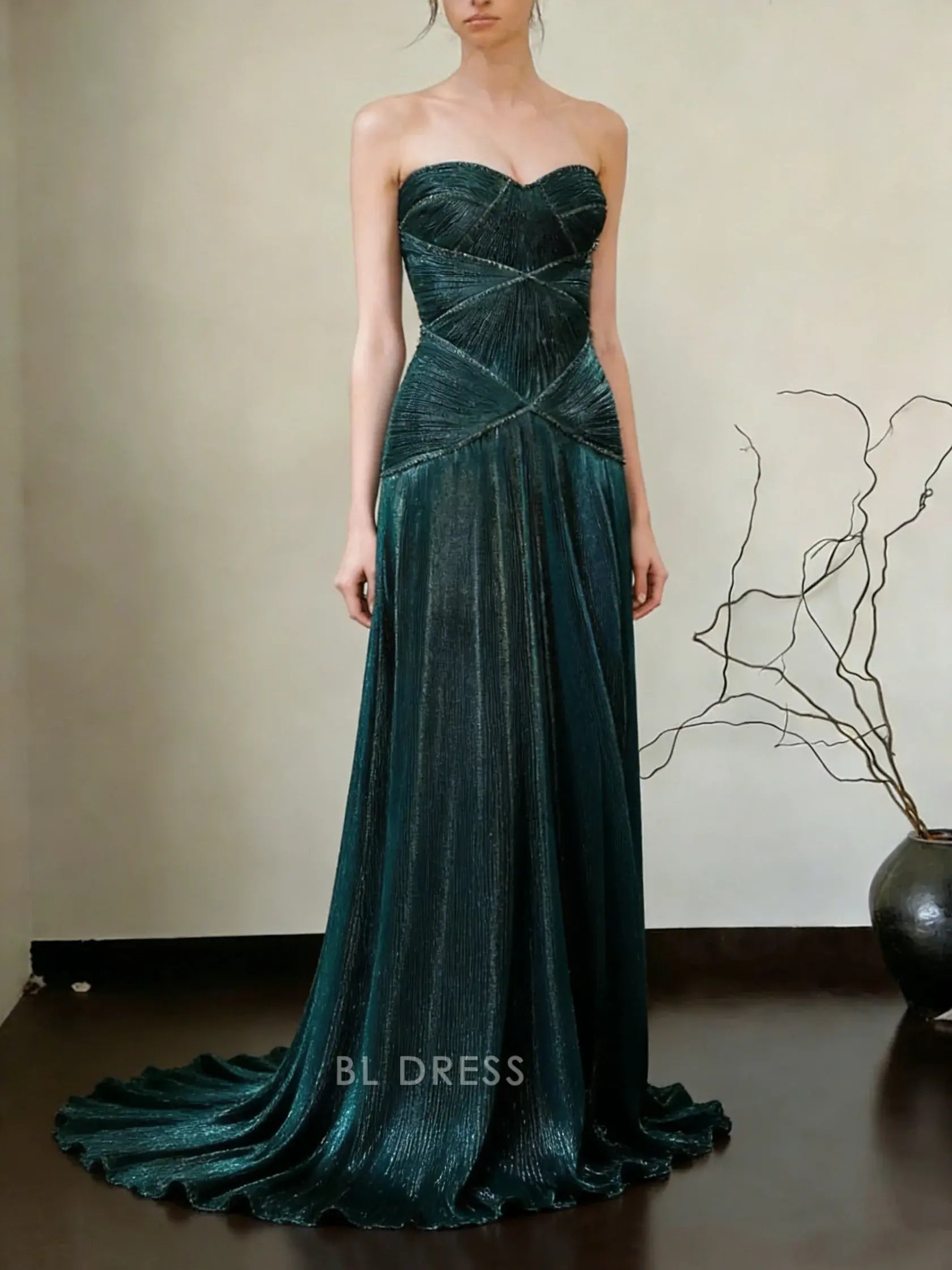 Dark Green Strapless Sweetheart Neck Pleated Metallic Fabric A Line Floor Length Prom Dress
