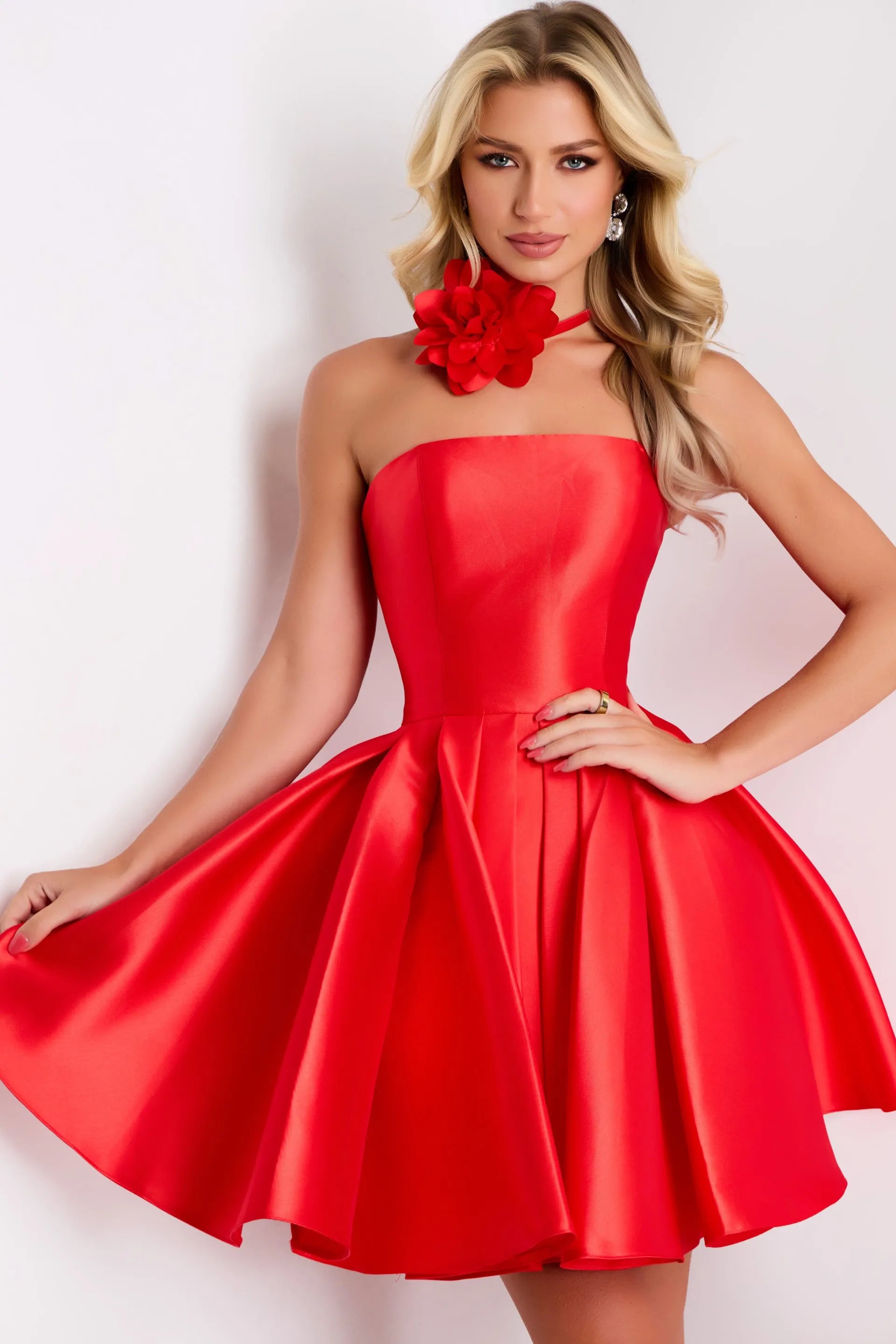 Dazzling A-Line Strapless Pleated Red Short Homecoming Dress for Women