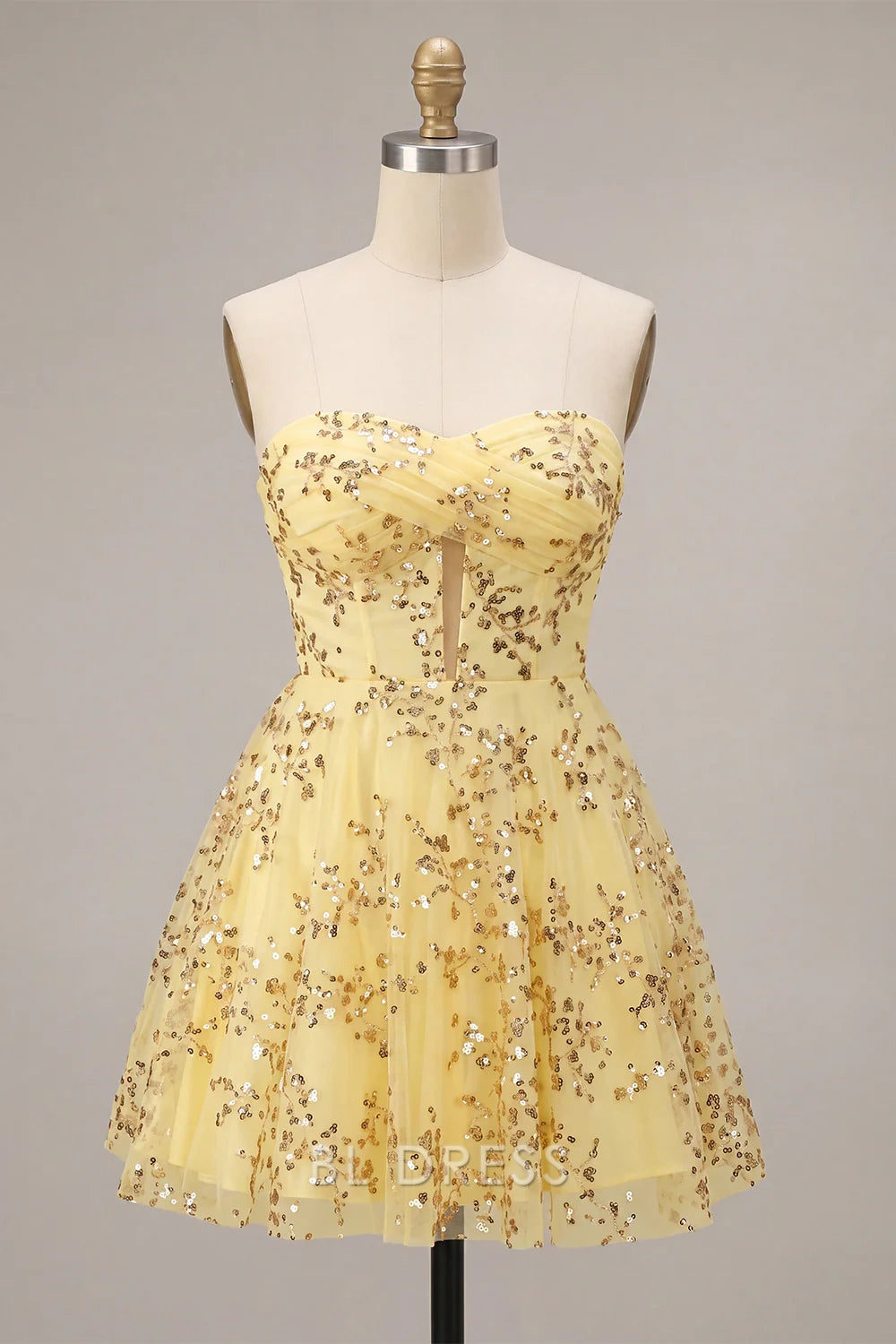 Dazzling A-Line Sweetheart Sequin Embellished Glamorous Yellow Short Homecoming Dresses Women Gown