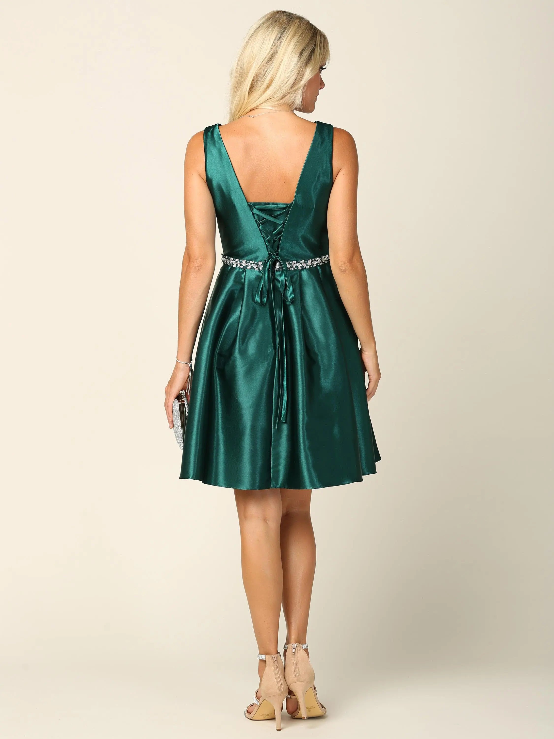 Dazzling A-Line V-Neck Sleeveless Sparkly Emerald Green Short Homecoming Dress