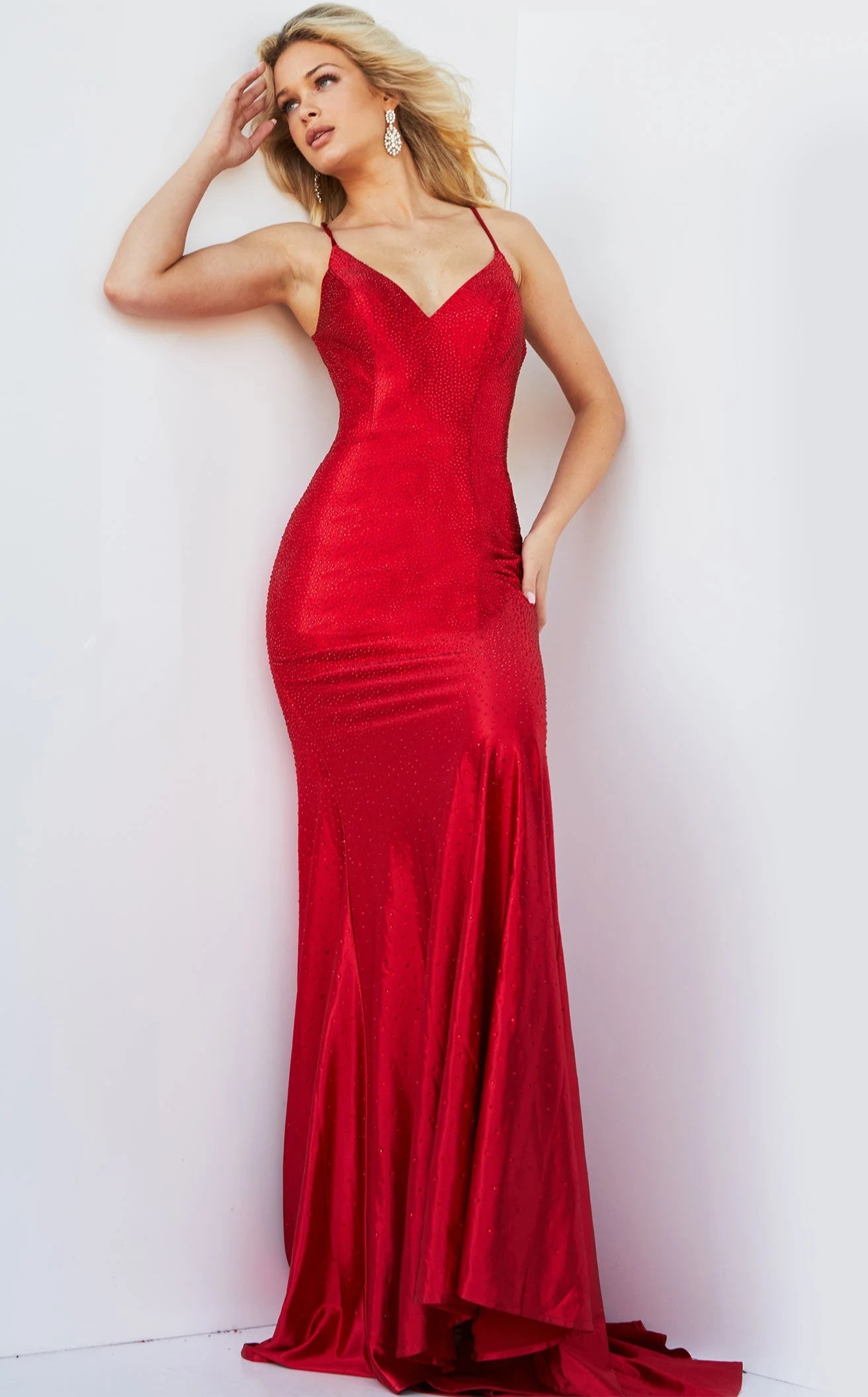 Dazzling Mermaid V-Neck Sleeveless Beaded Shimmering Red Floor-Length Prom Gown