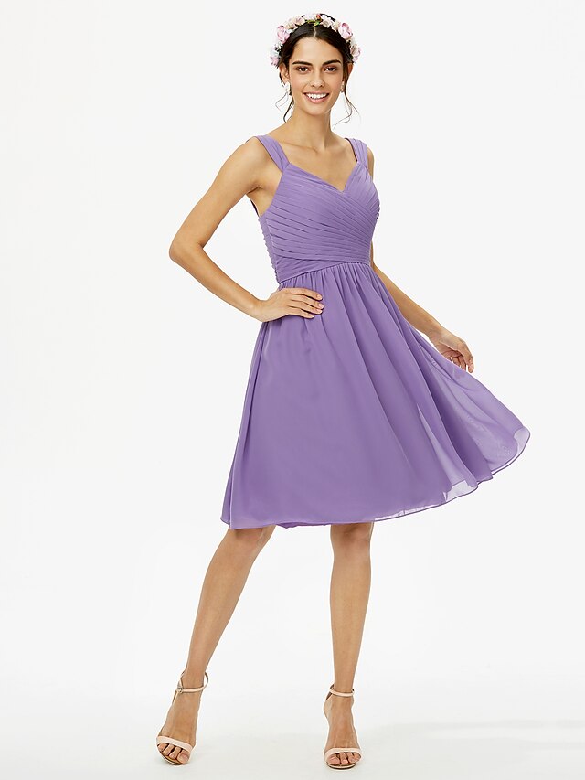 Detail of the sash or ribbon on the A-line chiffon bridesmaid dress.